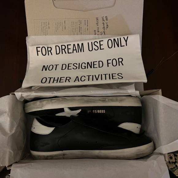 Golden Goose Superstar Low Top Sneakers - Picture 6 of 6